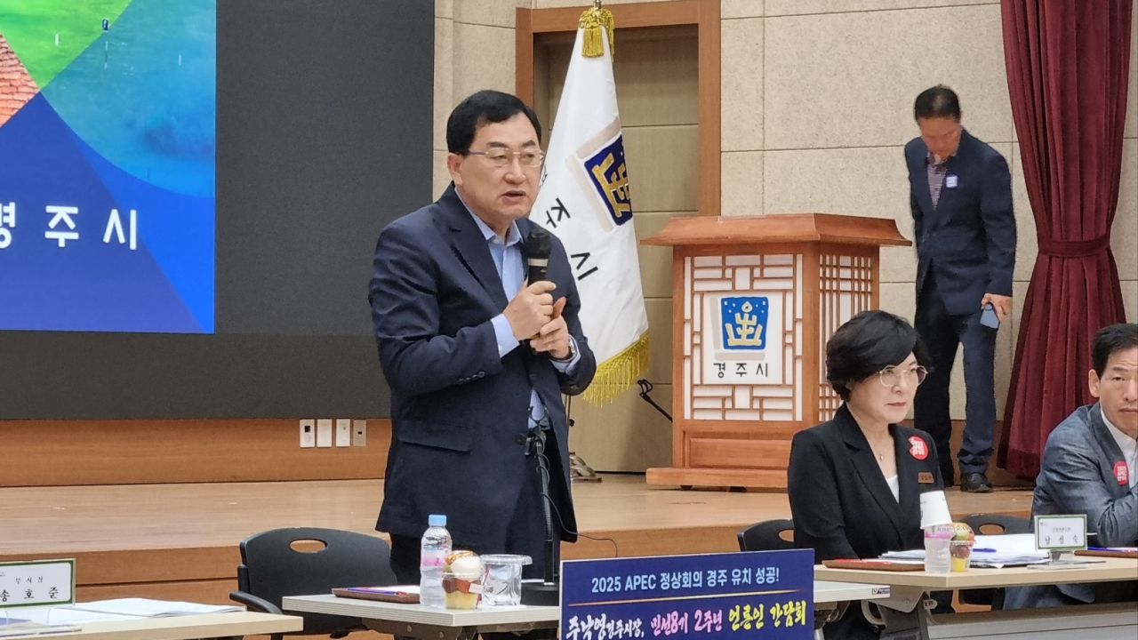 주낙영 경주시장이 4일 경주시청 알천홀에서 민선 8기 취임 2주년 언론인 간담회를 열고 있다.[사진=김병진 기자