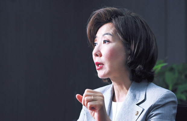 나경원 국민의힘 의원이 2일 오후 서울 여의도 국회 의원회관에서 헤럴드경제와 인터뷰를 하고 있다. 임세준 기자