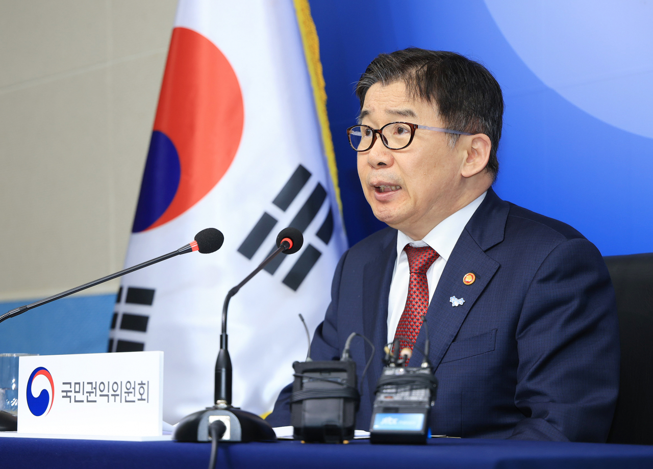 행정기관의 위법·부당 처분으로 권익을 침해받은 국민 누구나 청구할 수 있는 행정심판이 보다 편리해지고 빨라질 전망이다. 유철환 국민권익위원회 위원장은 8일 정례브리핑을 갖고 “국민 불편을 획기적으로 개선하기 위해 ‘원스톱 행정심판 서비스’를 구현해 나갈 계획”이라며 “각 행정심판기관이 개별적으로 운영하는 온라인 행정심판시스템의 통합도 추진하다”고 밝혔다. 자료사진. [헤럴드DB]