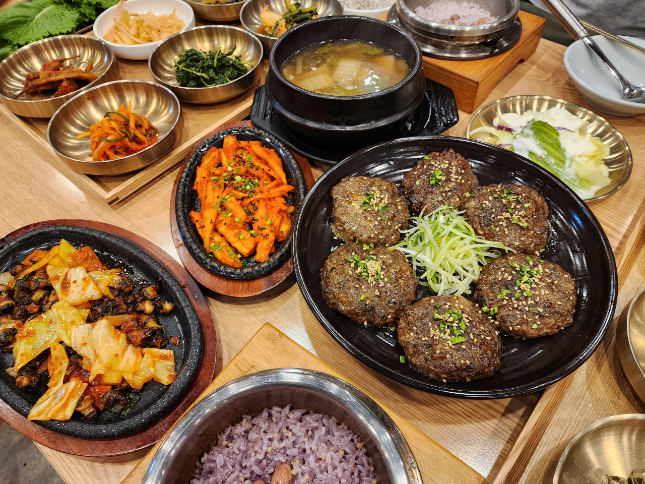 성현한정식의 약채락 한상