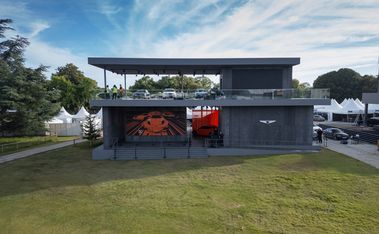 ‘2024 굿우드 페스티벌 오브 스피드(Goodwood Festival of Speed)’에 설치된 제네시스 전시 공간 전경. [제네시스 제공]