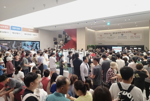 현대건설, '힐스테이트 구미더퍼스트' 견본주택 인파 북적 - 헤럴드경제