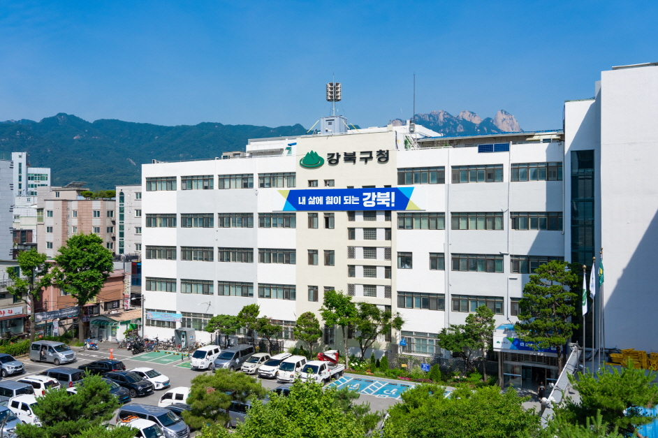 서울 강북구는 8월 10~11일 대입 수험생들을 대상으로 실시할 일대일 진로진학상담 참여자를 18일부터 모집한다고 17일 밝혔다.[강북구 제공]