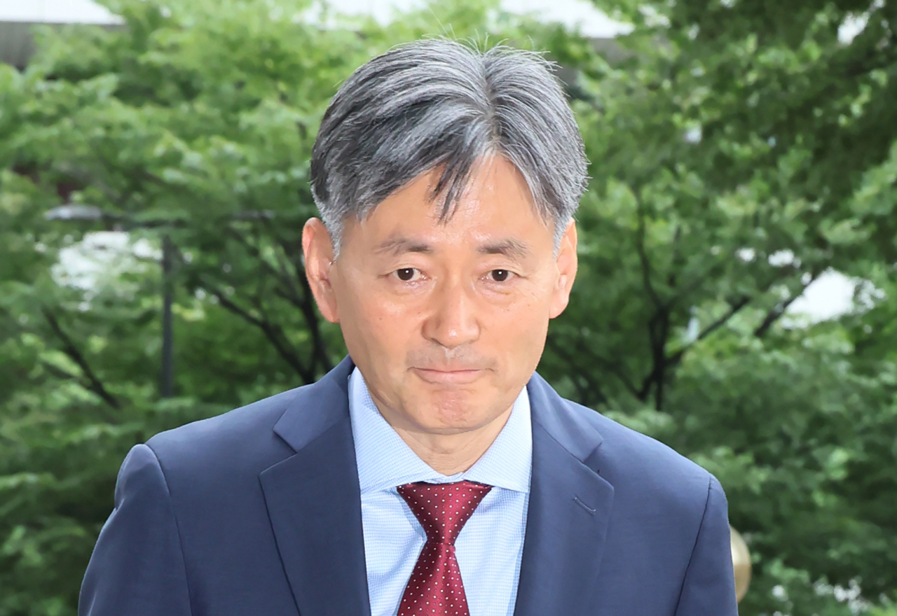 신임 경찰청장에 내정된 조지호 서울경찰청장이 17일 서울 서대문구 NH농협생명 빌딩에서 열린 경찰위원회에 출석하고 있다. [연합]