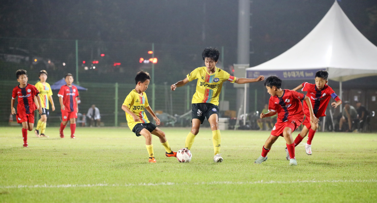 지난해 5월 펼쳐진 화랑대기 전국 유소년 축구대회 모습.[경주시 제공]