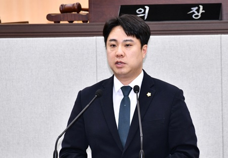 이석주 여수시의원.