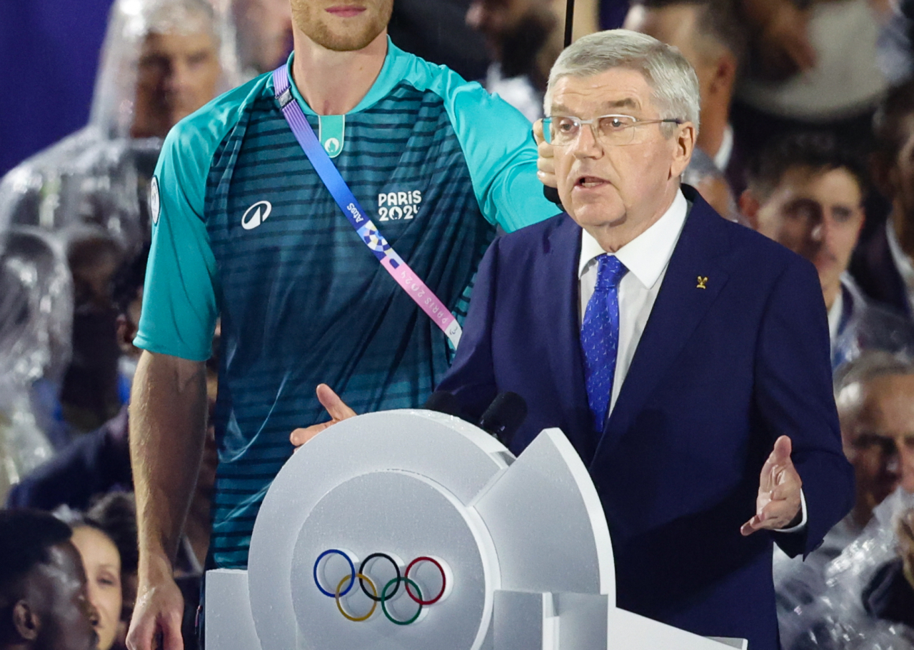 토마스 바흐 IOC 위원장이 2024 파리올림픽 개막일인 26일(현지시간) 프랑스 파리 트로카데로광장에서 열린 개회식에서 개회사를 하고 있다. [연합]