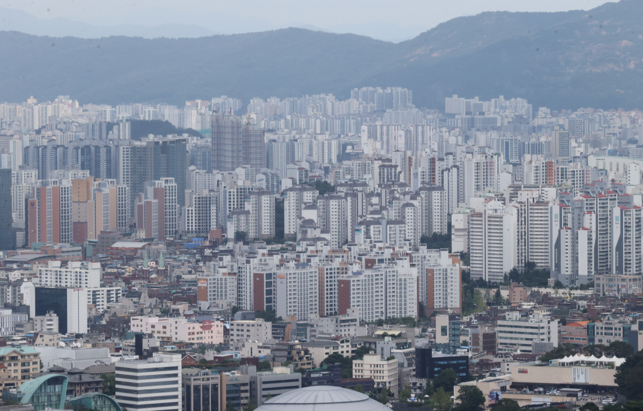 “28개월 만에 가장 낮은 금리” 대출수요 또 몰릴까봐 안절부절[머니뭐니]