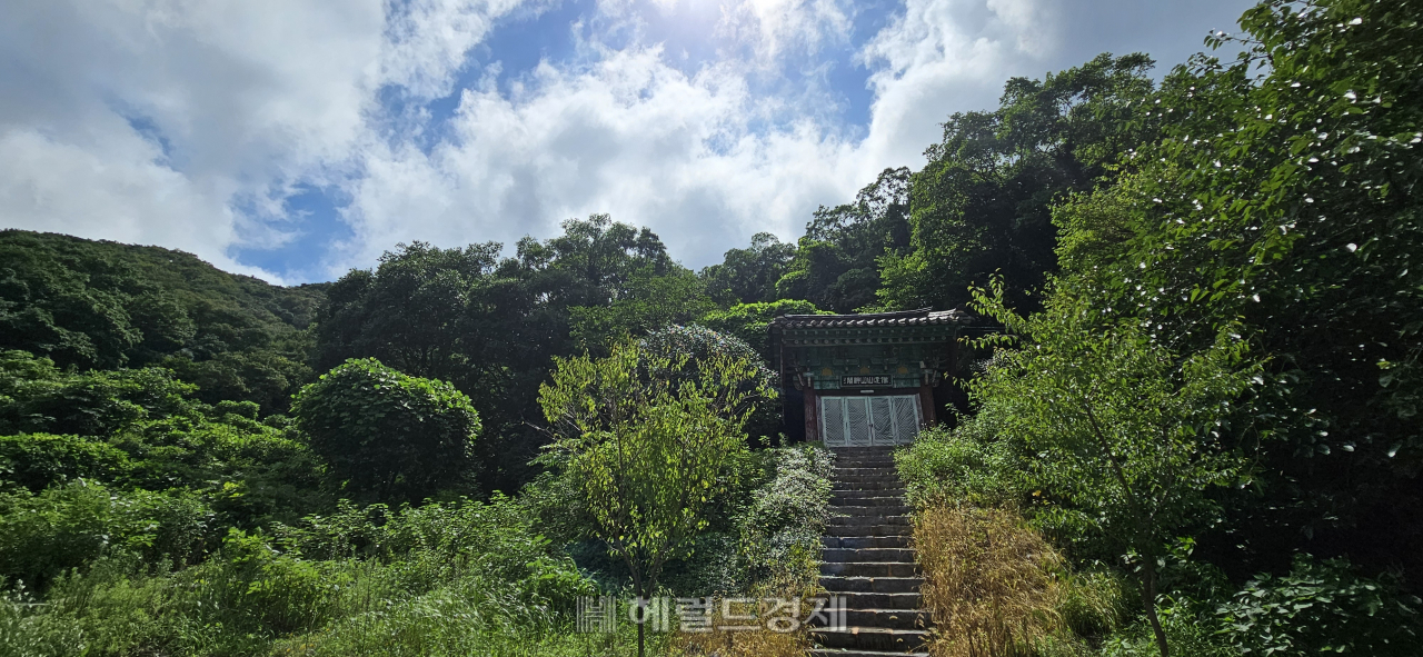 승달산 산신각