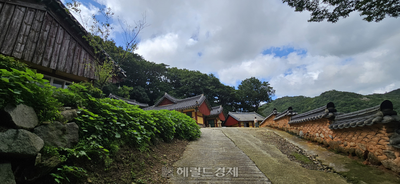 목우암 전경