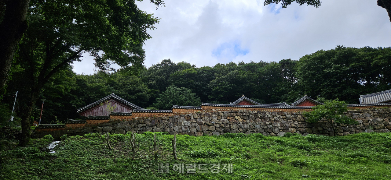 목우암 전경