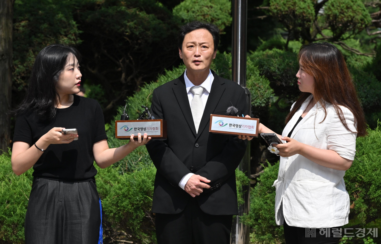 류광진 티몬 대표가 2일 오후 서울 서초구 서울회생법원에서 열린 기업회생 심문기일에 출석하며 취재진의 질문에 답변하고 있다. 임세준 기자