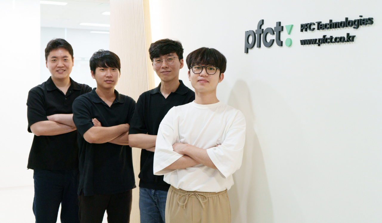 PFCT AI 기술연구팀이 대한민국 금융사 최초로 데이터마이닝 및 AI분야 국제 최우수 학회 ‘KDD 2024’에 논문을 등재한다. 사진은 연구에 참여한 PFCT 기술연구팀 소속 4인. [pfct 제공]