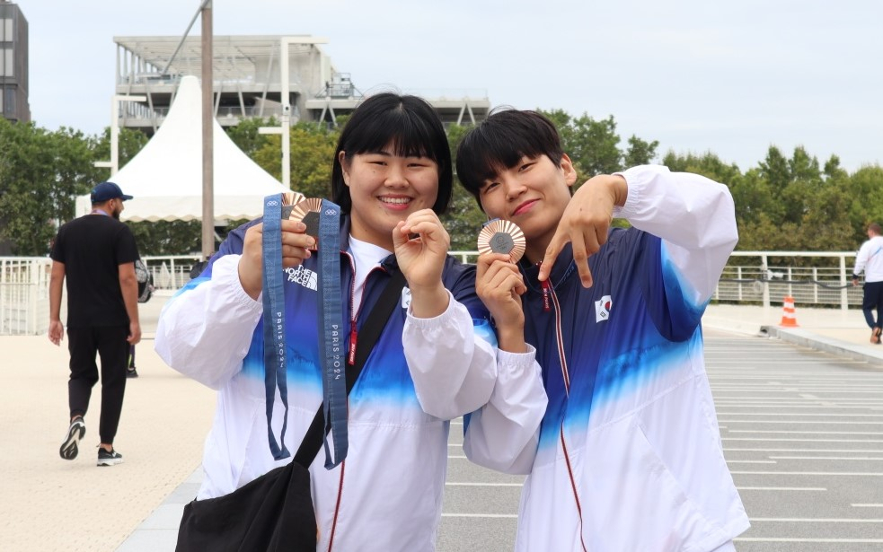안산시청 소속 김하윤·윤현지, 파리올림픽 유도 종목서 동메달 쾌거(왼쪽부터 김하윤 선수, 윤현지 선수)
