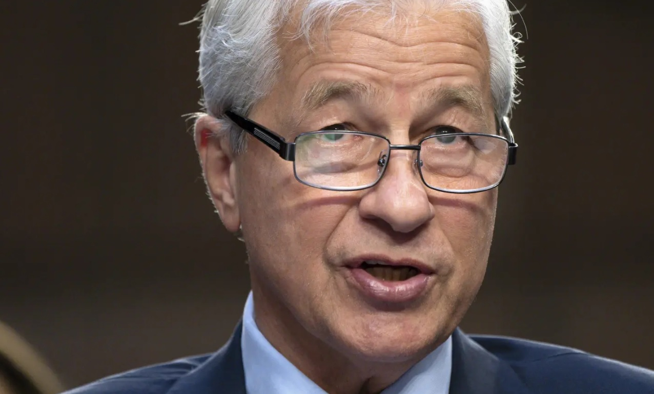 JP모건 다이먼 회장 “美 경제 연착륙 성공 가능성 35∼40%” 유지 - 리얼푸드 REALFOODS