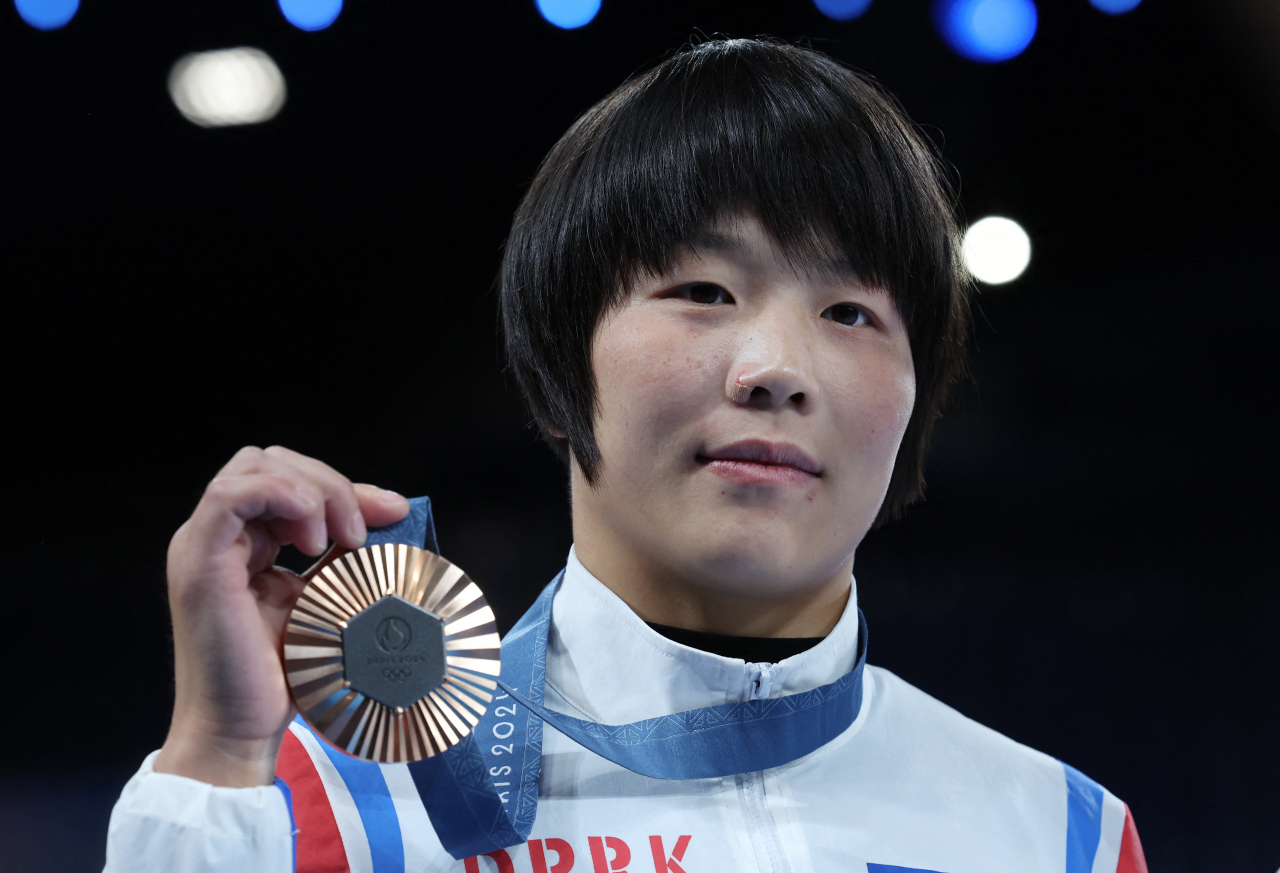 북한 선수 최효경이 2024 파리 올림픽 레슬링 여자 자유형 53㎏급에서 동메달을 따냈다. [로이터]