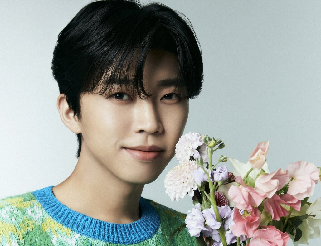 데뷔 8주년을 맞은 가수 임영웅