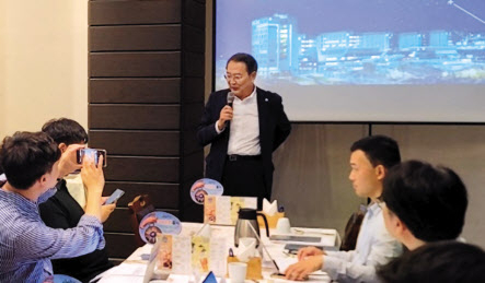 이건우 대구경북과학기술원 총장이 지난 9일 서울 종로구의 한 식당에서 열린 기자간담회에서 발언하고 있다. [대구경북과학기술원 제공]