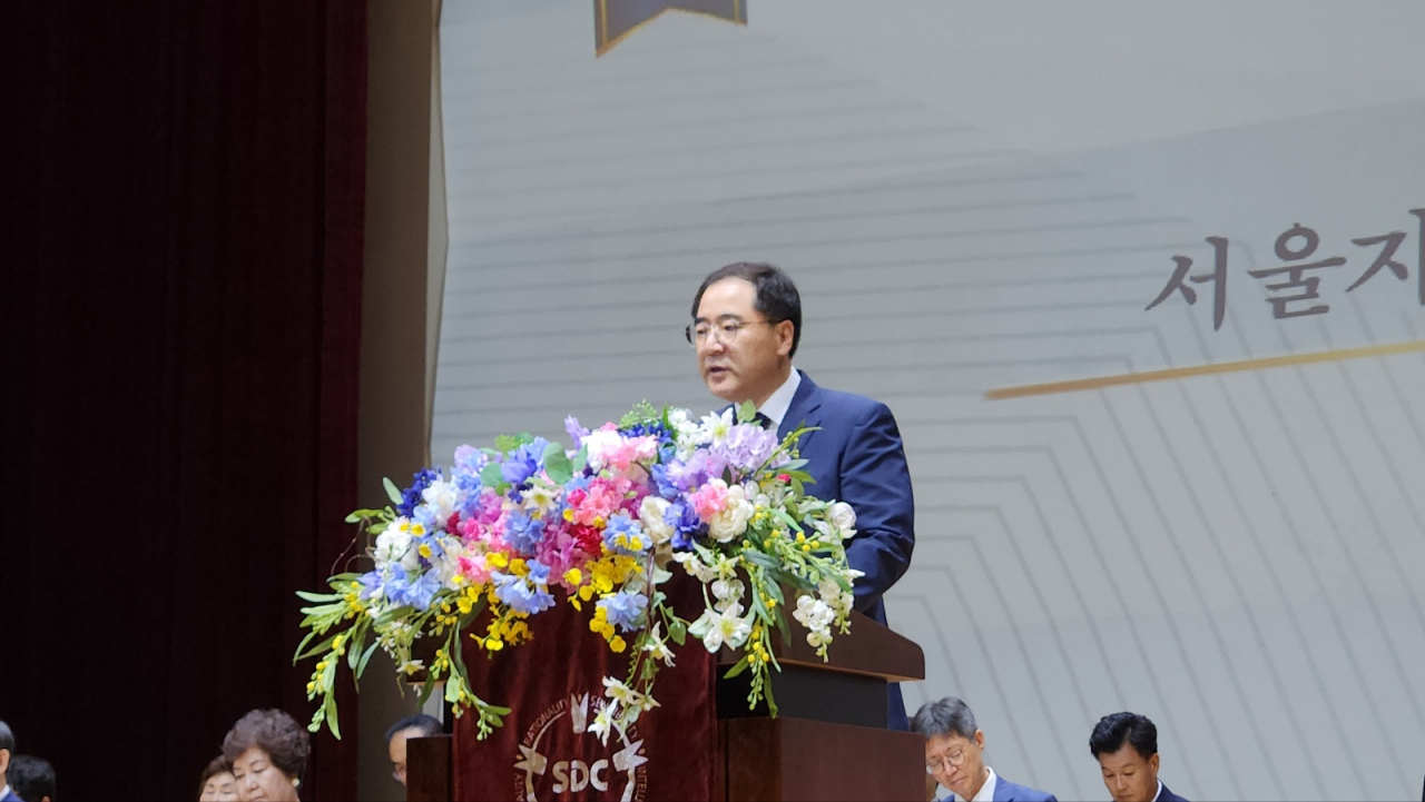 지난 10일 개최된 ‘8.15 광복절, 대한독립만세 79주년’을 기념하며, SDC 나라사랑 콘서트’에서 남궁선 서울지방보훈청장이 축사를 하고 있다. [홀리씨즈교회 제공]