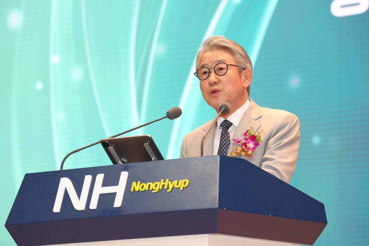 강호동 농협중앙회장이 13일 서울 중구 농협중앙회 본관에서 열린 농협 창립 제63주년 기념식에서 인사말을 하고 있다. [농협중앙회 제공]