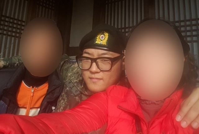 직장 내 괴롭힘으로 숨진 고(故) 전영진씨 생전 모습. 연합뉴스