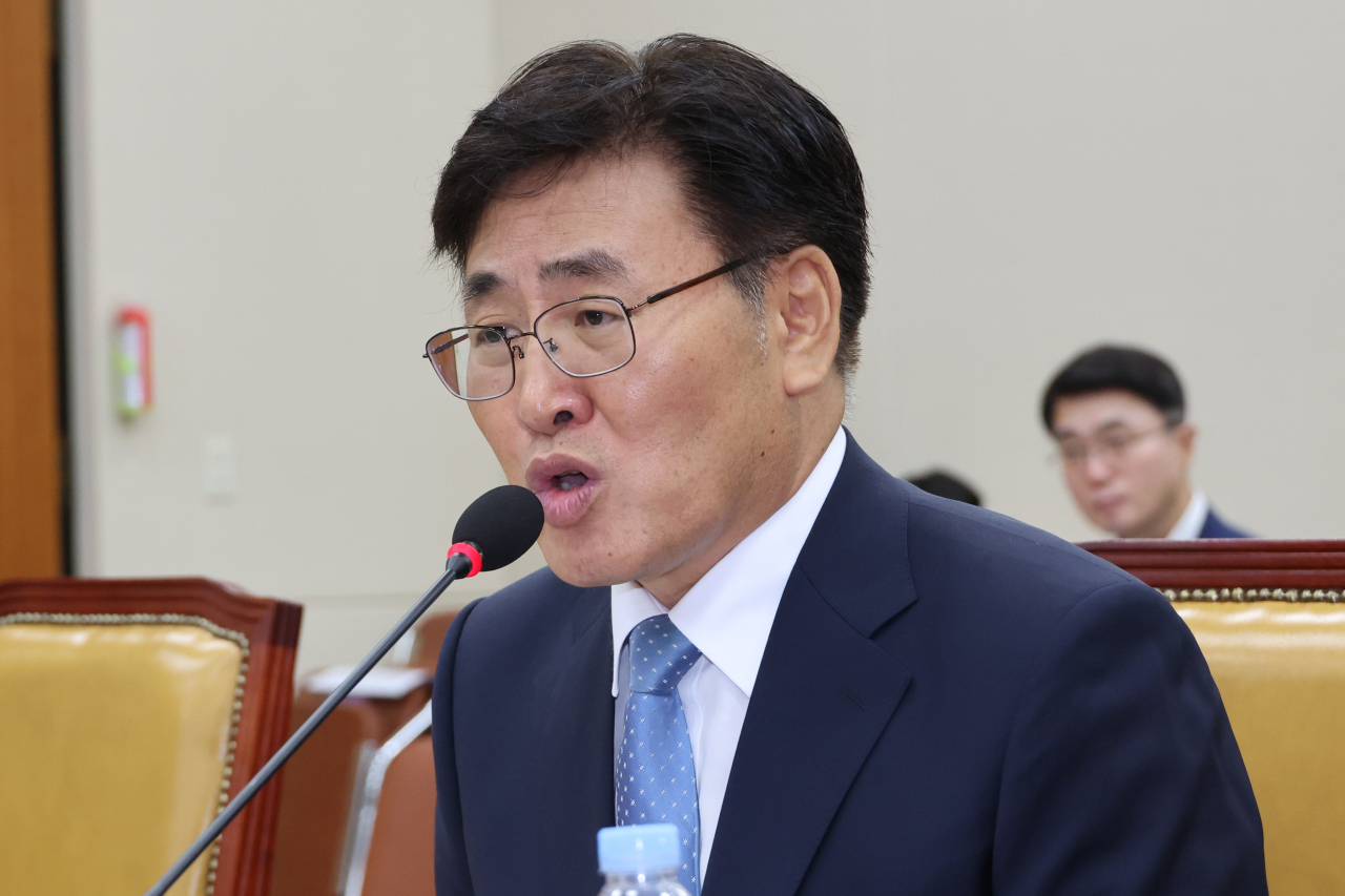 유상임 과학기술정보통신부 장관 후보자가 8일 오전 국회 과학기술정보방송통신위원회에서 열린 인사청문회에서 위원 질의에 답변하고 있다. [연합]