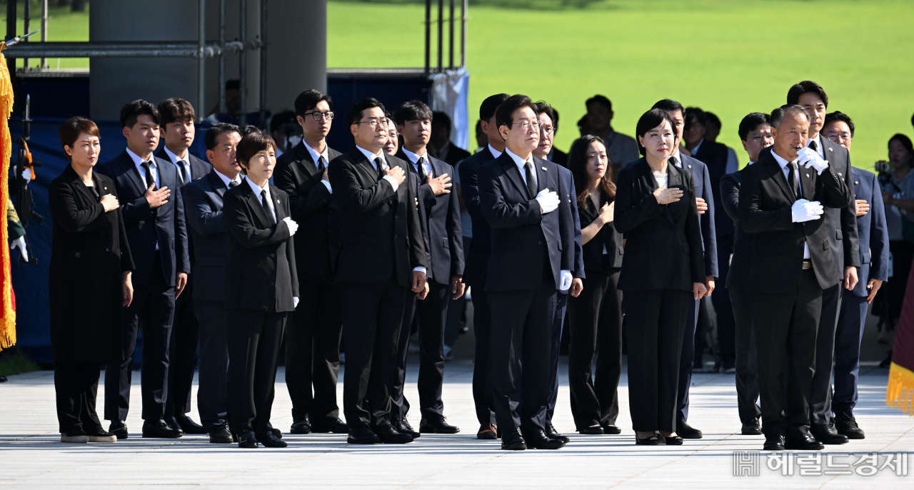 “함께 사는 세상…” [이상섭의 포토가게]