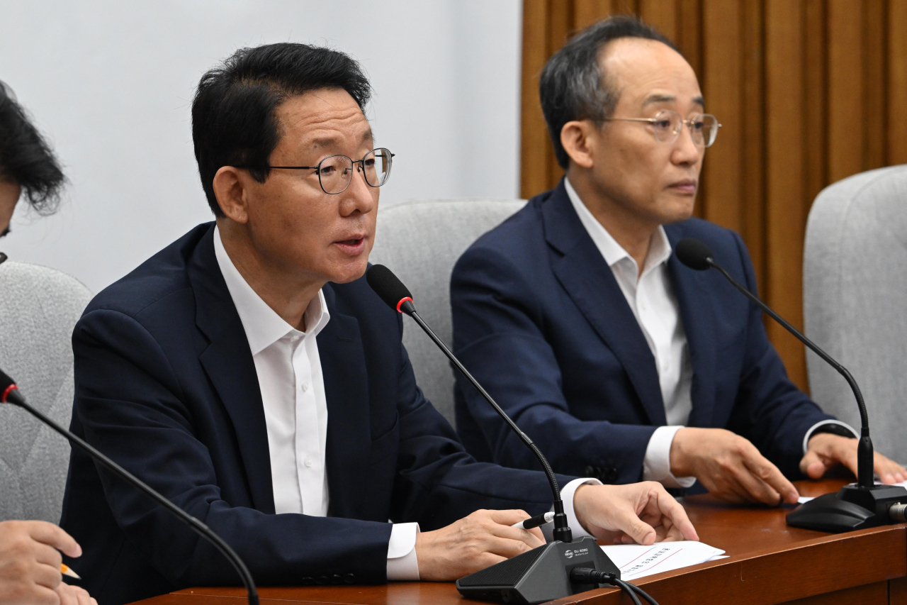 김상훈(왼쪽) 국민의힘 정책위의장. 임세준 기자
