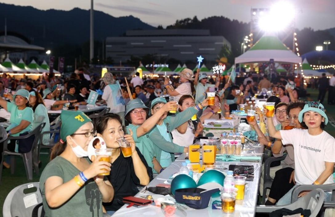 히딩크 닮은 사람들 살던곳, 강진 하멜 맥주축제[함영훈의 멋·맛·쉼]