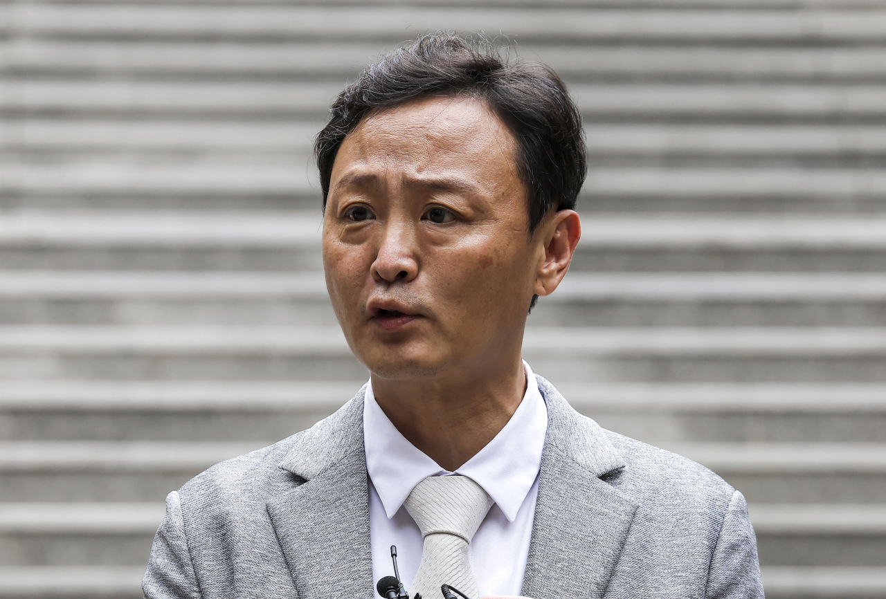 류광진 티몬 대표이사가 13일 오후 서울 서초구 서울회생법원에서 열린 티몬과 위메프 사태 관련 회생절차 협의회를 마친 뒤 취재진 질문에 답하고 있다. [연합]