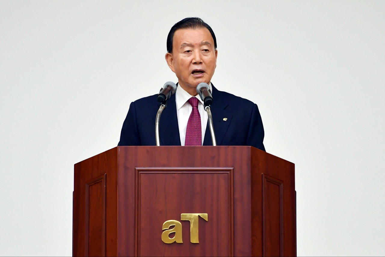 홍문표 한국농수산식품유통공사(aT)사장이 20일 전남 나주 aT본사에서 진행된 취임사에서 취임사를 하고 있다.[aT제공]