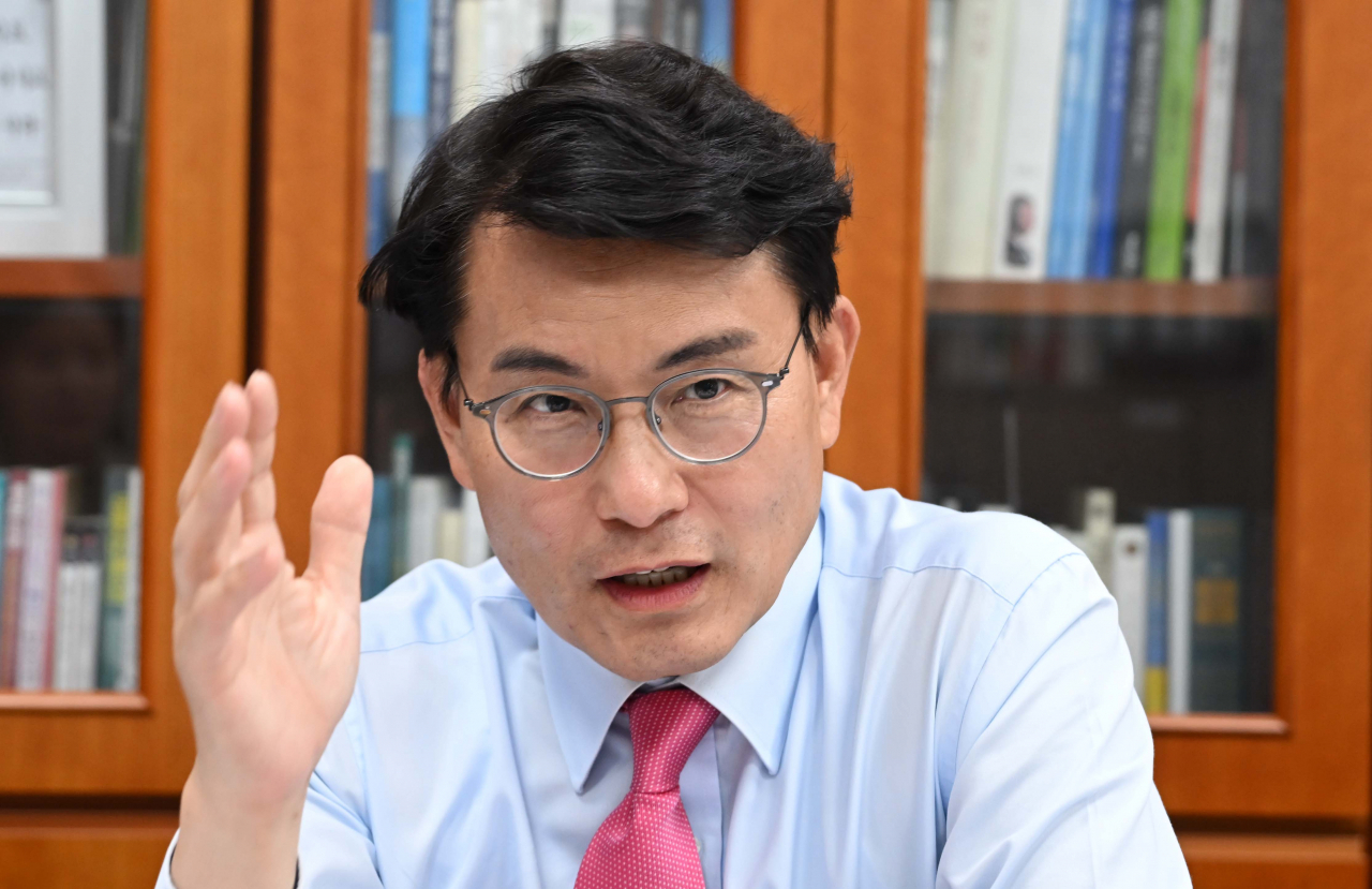 윤상현 국민의힘 당대표 후보자가 5일 오후 서울 여의도 의원회관에서 헤럴드경제와 인터뷰를 하고 있다. 이상섭 기자