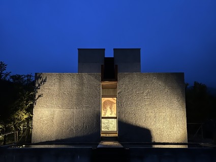 Retreat and confront extreme heat