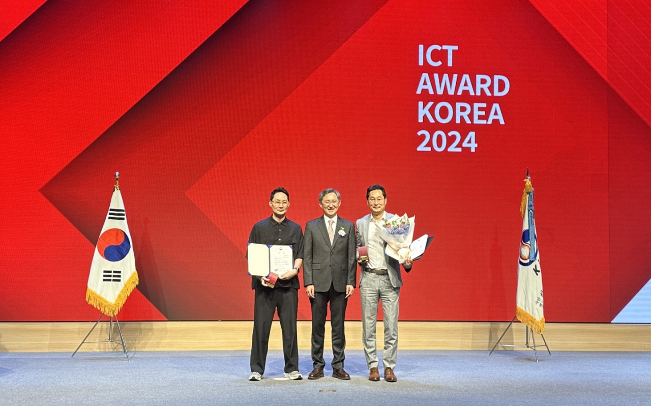아우디 코리아는 지난 22일 개최된 ‘ICT 어워드 코리아 2024’ 시상식에서 디지털 콘텐츠 및 마케팅 통합 부문에서 대상을 수상했다. [아우디 코리아 제공]