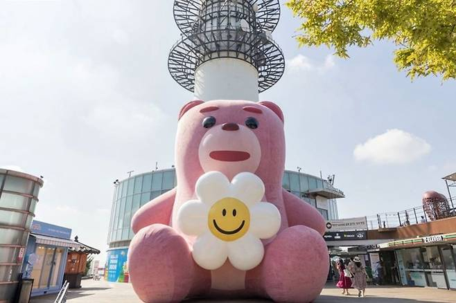 N서울타워 T1층에 설치된 벨리곰. [롯데홈쇼핑 제공]