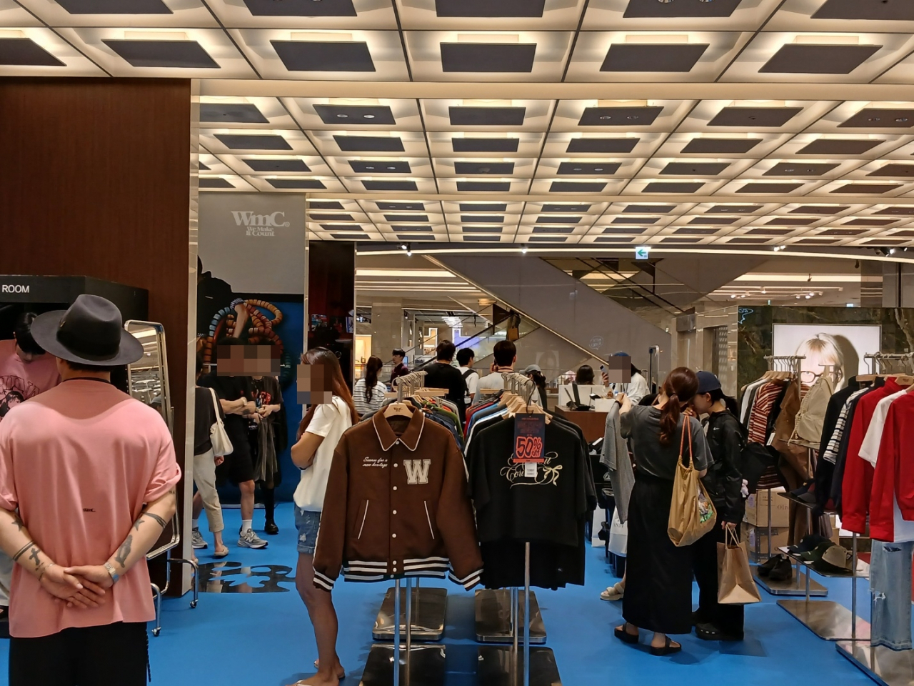 23일 현대백화점 판교점 4층에 오픈한 WMC 팝업스토어 모습. 김희량 기자
