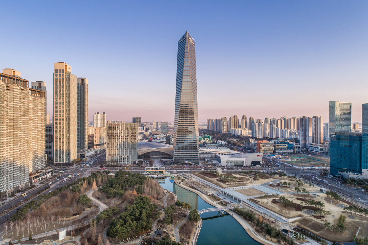 오크우드 인천과 송도 풍경