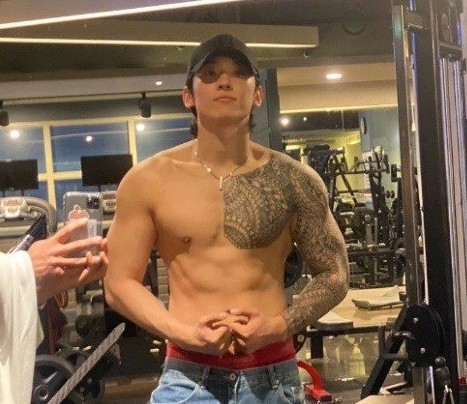 덱스. 인스타그램 캡처
