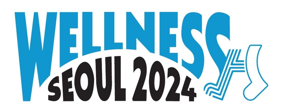웰니스서울 2024 타이포그라피 및 심벌. 웰니스 자체의 생동감 있는 이미지와 글로벌 한강의 이미지를 역동적이면서도 동그란 곡선으로 표현했다. 여기에 헤럴드 로고 H자를 응용(오른쪽), 웰니스와의 동행을 추구하는 코리아헤럴드의 의지를 상징화했다.