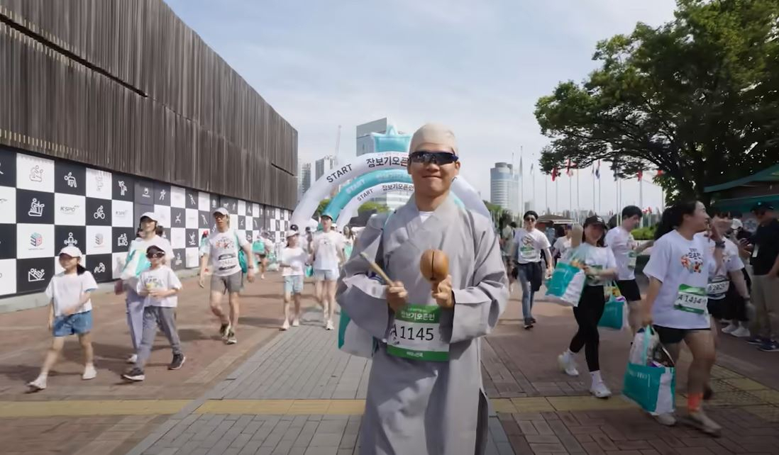 지난 6월 진행된 배달의민족 ‘2024 장보기오픈런’ [유튜브 배달의민족 캡처]