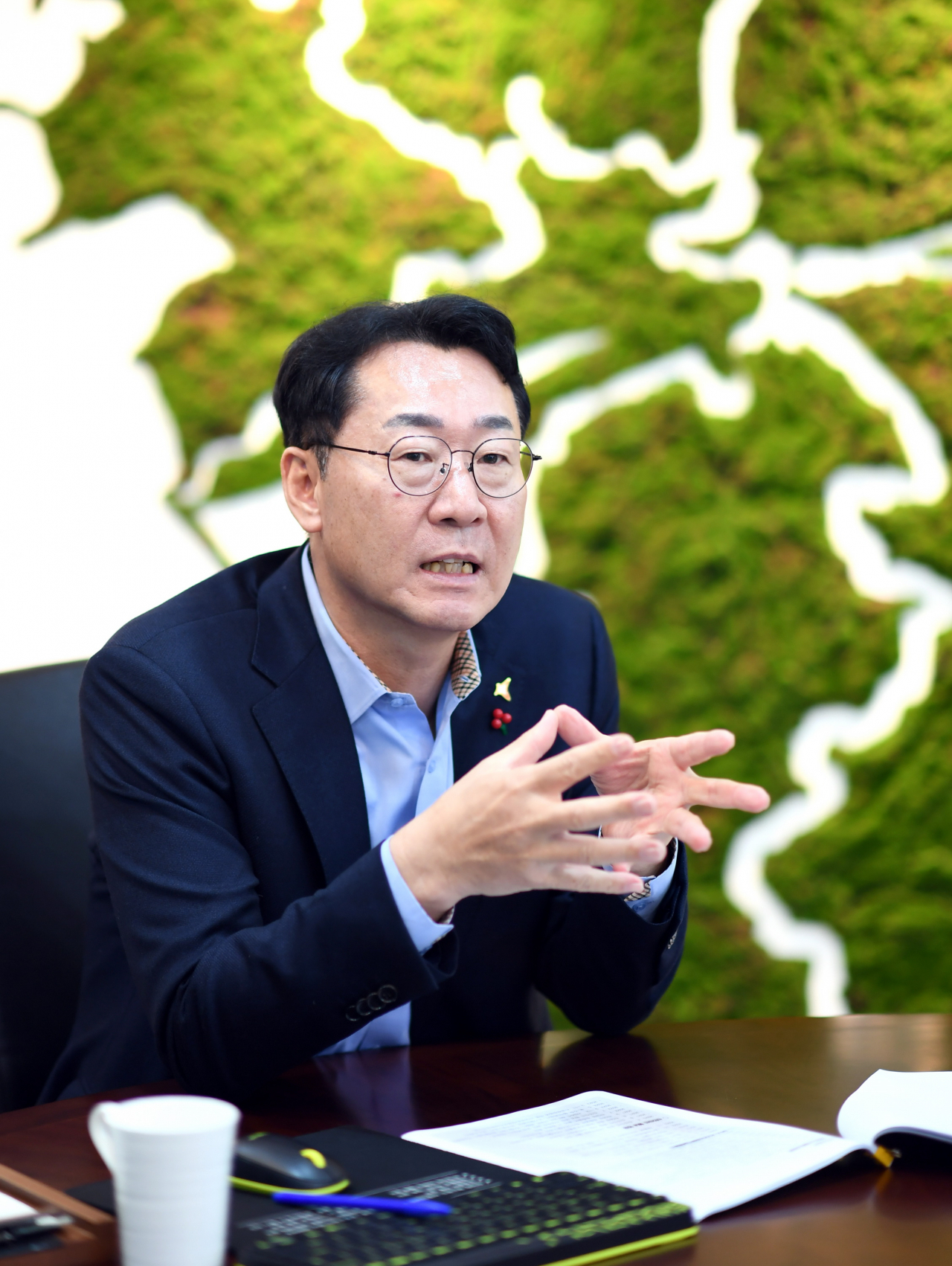 Hwaseong Mayor Jeong Myeong-geun discusses plans for the city‘s future development during an interview in his office. (Hwaseong City)