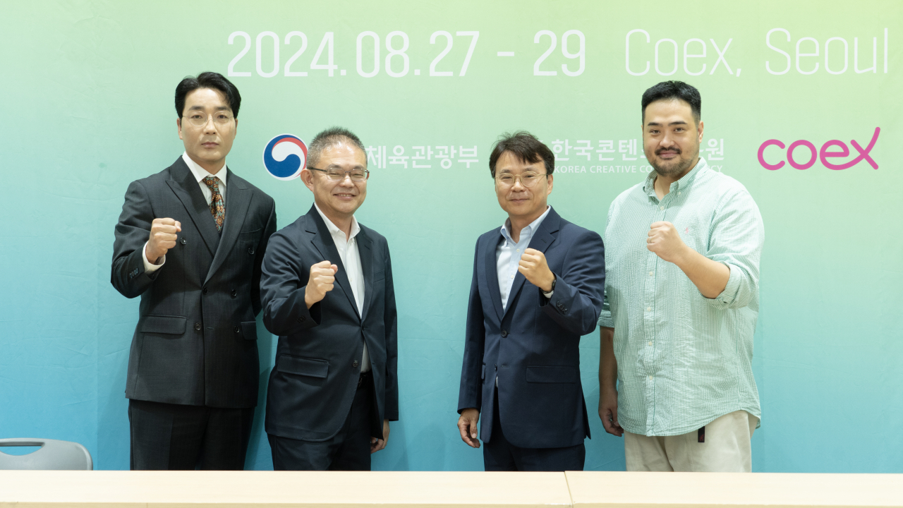 28일 서울 강남구 코엑스에서 열린 드라마 '스토브리그' 일본 리메이크판 공동 제작과 사업을 위한 협약식에서 참석자들이 포즈를 취하고 있다. 왼쪽부터 배우 하도권, 스튜디오S 홍성창 대표, NTT도코모 스튜디오&라이브 요시자와 케이스케 사장, 배우 차엽. 연합