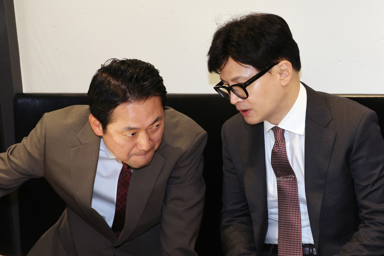 한동훈(오른쪽) 국민의힘 대표와 장동혁 최고위원. [연합]