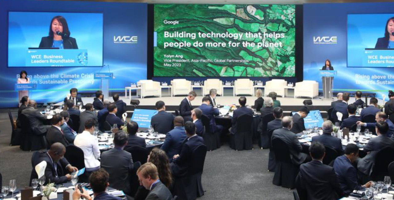 지난해 열린 기후산업국제박람회(World Climate Industry Expo) 현장에서 욜린 앙 구글 아시아태평양 사업개발 총괄 부사장이 발표를 하고 있다. [대한상의 제공]