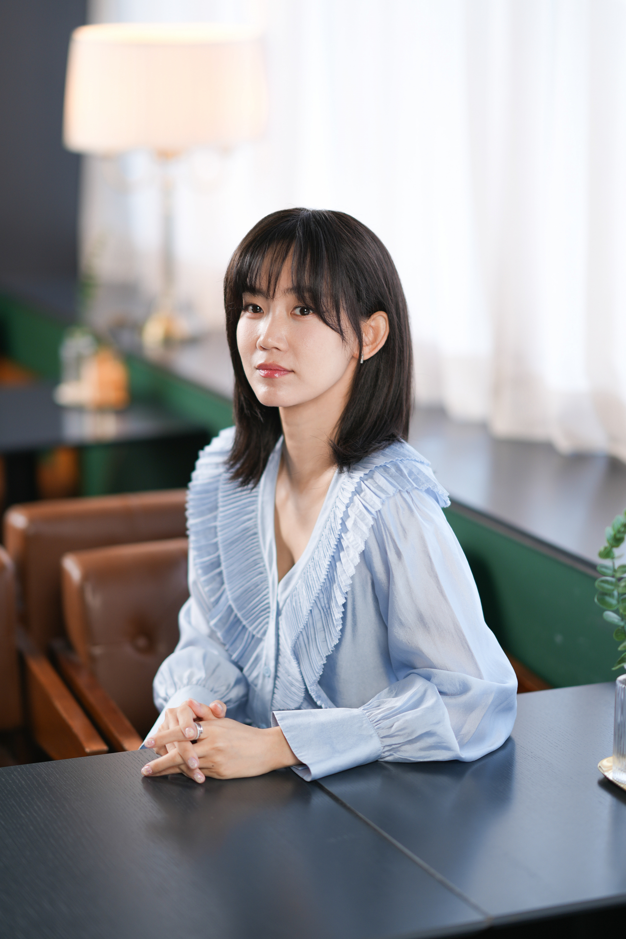 3일 삼청동 한 카페에서 쿠팡플레이 시리즈 ‘새벽2시의 신데렐라’의 주인공 하윤서 역을 맡은 배우 신현빈을 만나 인터뷰했다. 유본컴퍼니제공