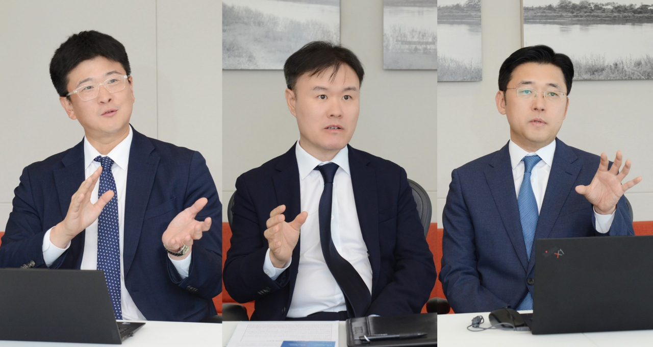 법무법인 태평양 구조조정팀 변호사들이 지난달 28일 오후 서울 종로구에서 헤럴드경제와 인터뷰를 하는 모습. (좌측부터) 허승진 변호사, 허보열 변호사(팀장), 이상재 변호사 [태평양 제공]
