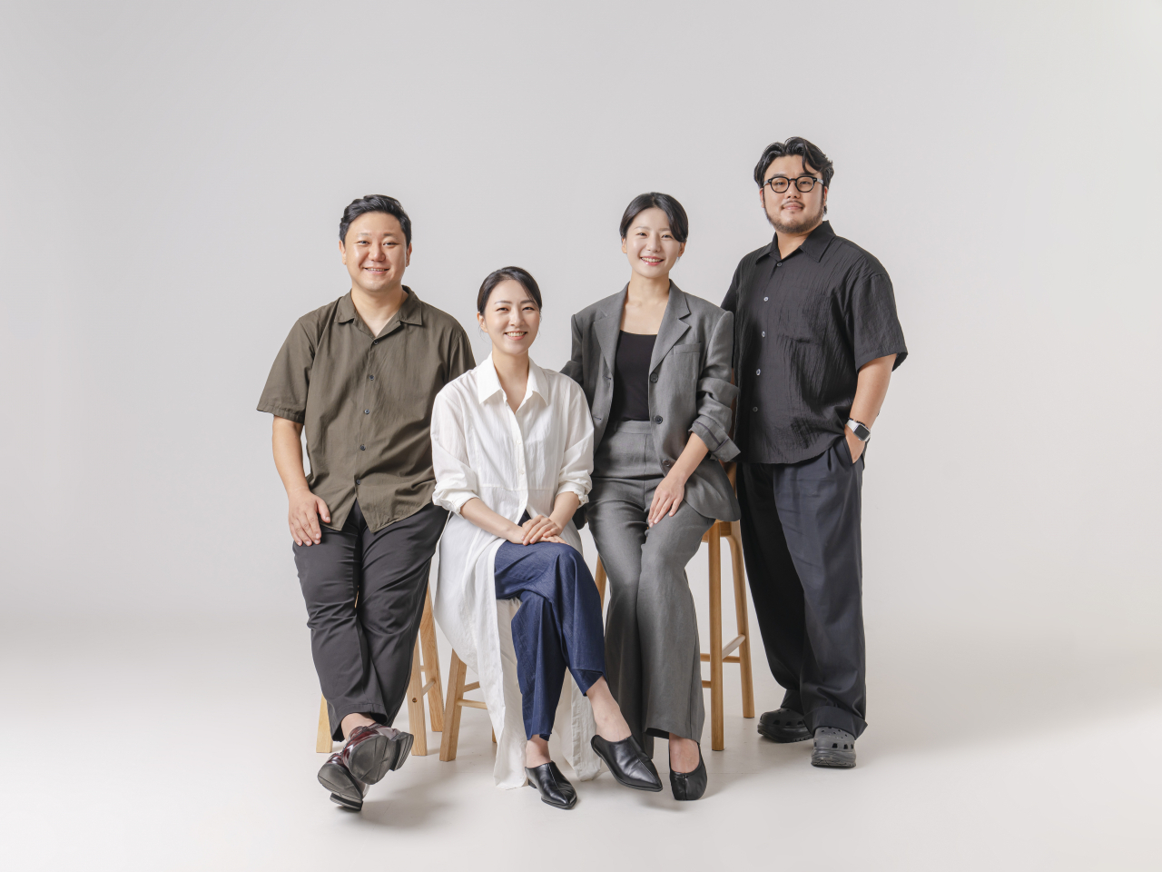 10주년을 맞은 국립창극단의 스테디셀러 ‘변강쇠 점 찍고 옹녀’의 이소연 최호성·유태평양 김우정은 “가장 보편적인 사랑 이야기로 인종과 지역을 초월해 공감을 불러오는 작품”이자, “격조 높게 야한 창극”이라고 입을 모았다. [국립극장 제공]