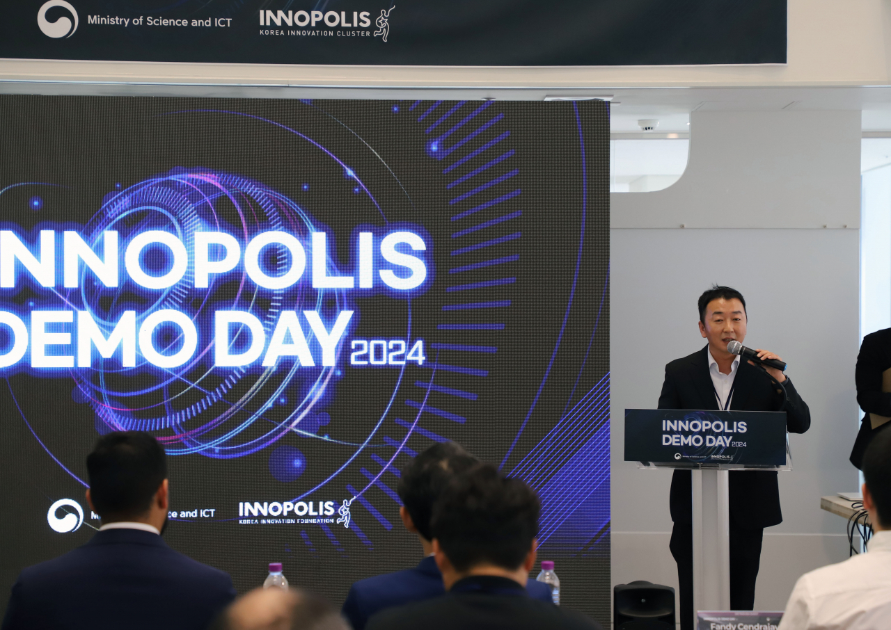 글로벌 IR 역량강화 데모데이에서 특구재단 손수창 사업총괄본부장이 개회사를 하고 있다.[특구재단 제공]