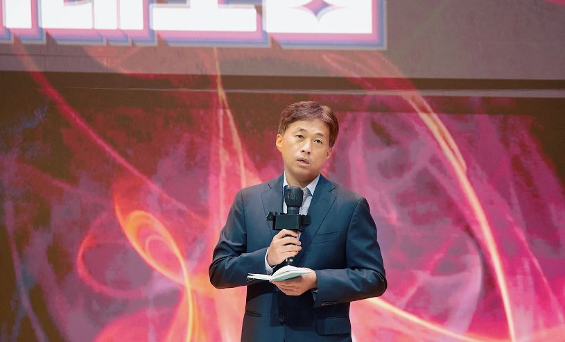 지난 5일 열린 SK하이닉스 미래포럼에서 곽노정 SK하이닉스 대표이사 사장이 오프닝 스피치를 하고 있다.[SK하이닉스 뉴스룸]
