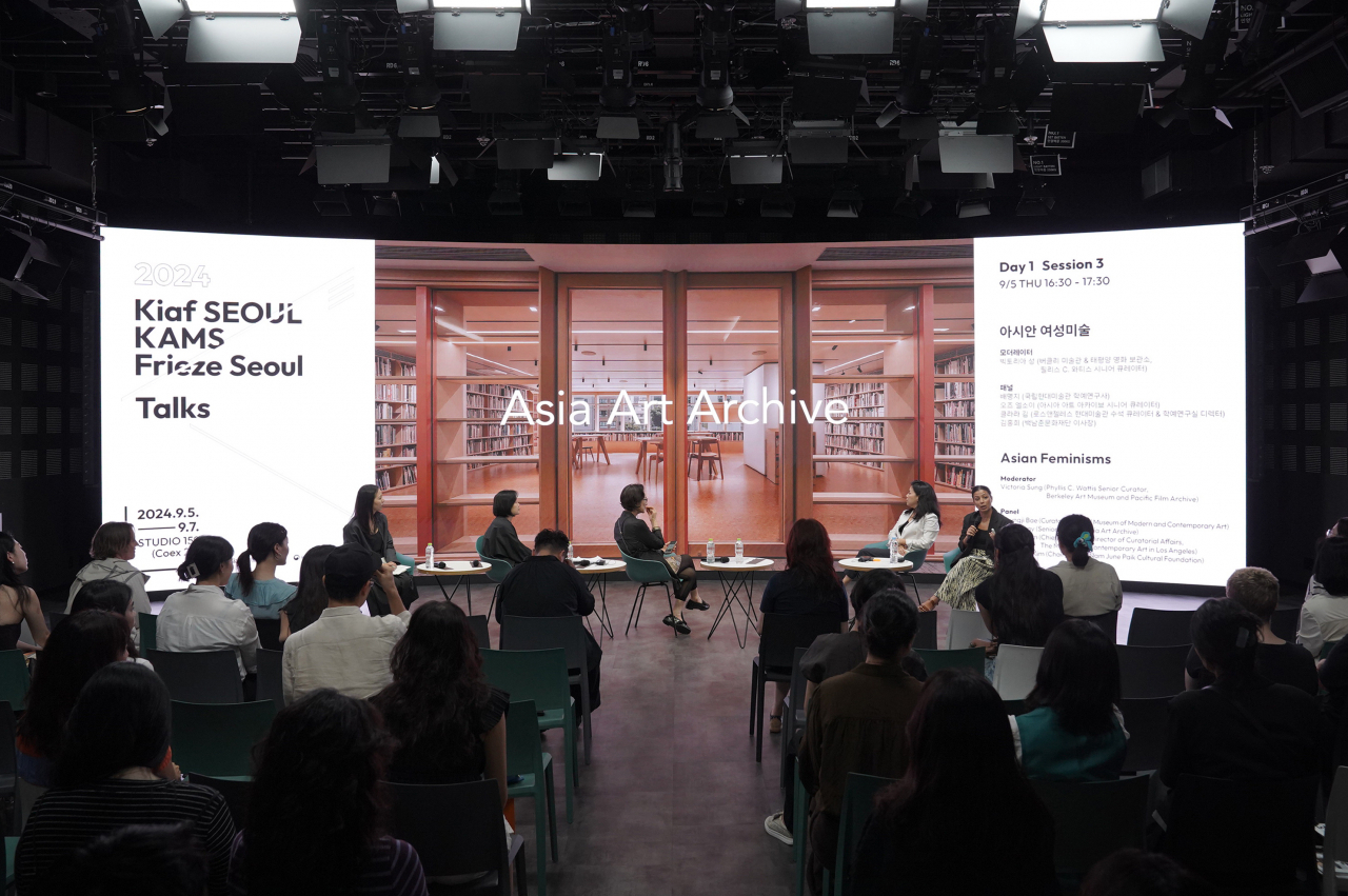 예술경영지원센터는 프리즈 서울과 키아프 서울과 공동으로 토크 프로그램을 주최했다. [예술경영지원센터]